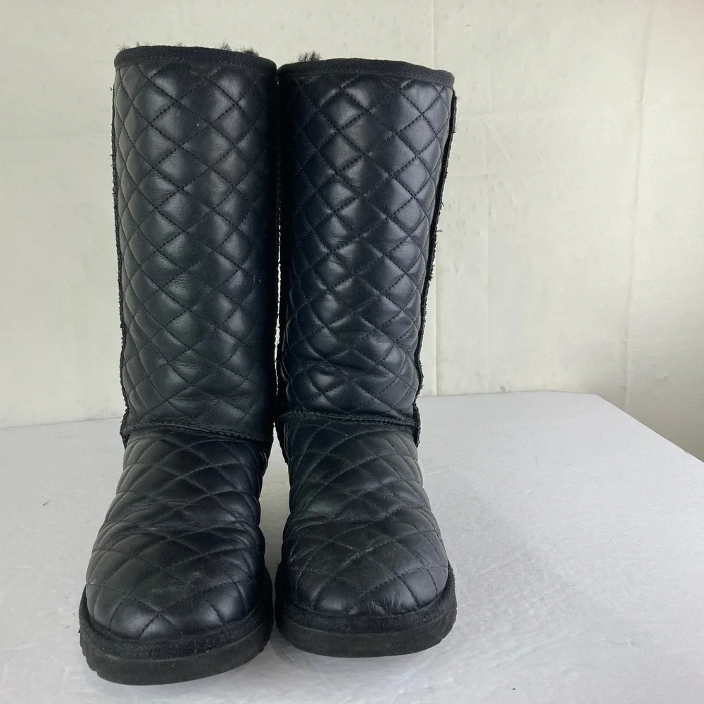 UGG Quilted Leather Tall Boots Womens 8 Black Shearling Lined Winter Designer